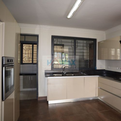 Park Haven Apartments - 3 Bedroom Apartment On 2nd Parklands Avenue