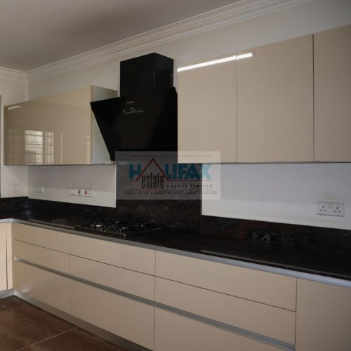 Park Haven Apartments - 3 Bedroom Apartment On 2nd Parklands Avenue