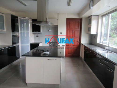 One Riverside Drive Apartment - Riverside