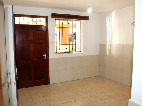 2 bedroom apartment along Githunguri Road in Kileleshwa